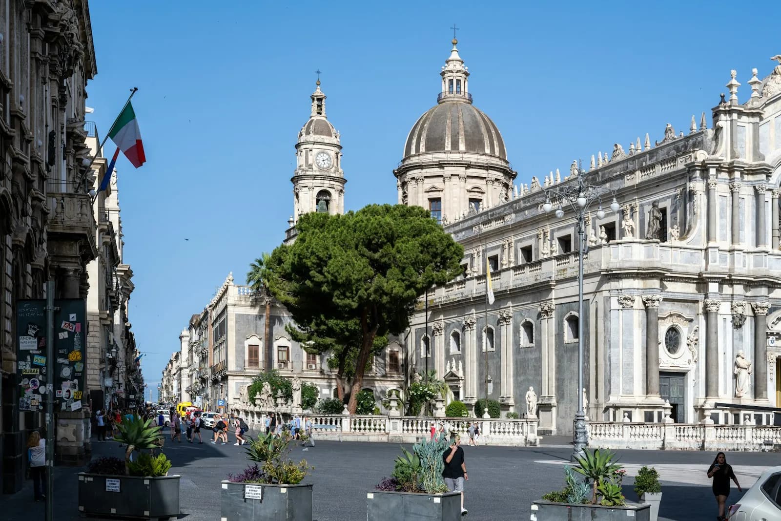 Catania Cathedral and Piazza Duomo under a clear Sicilian sky